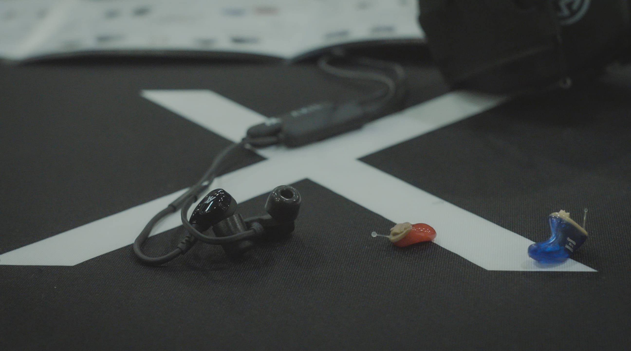 NEW AXIL GS Extreme 2.0 Ear Buds HuntStand NEW AXIL GS Extreme 2.0 Ear Buds HuntStand