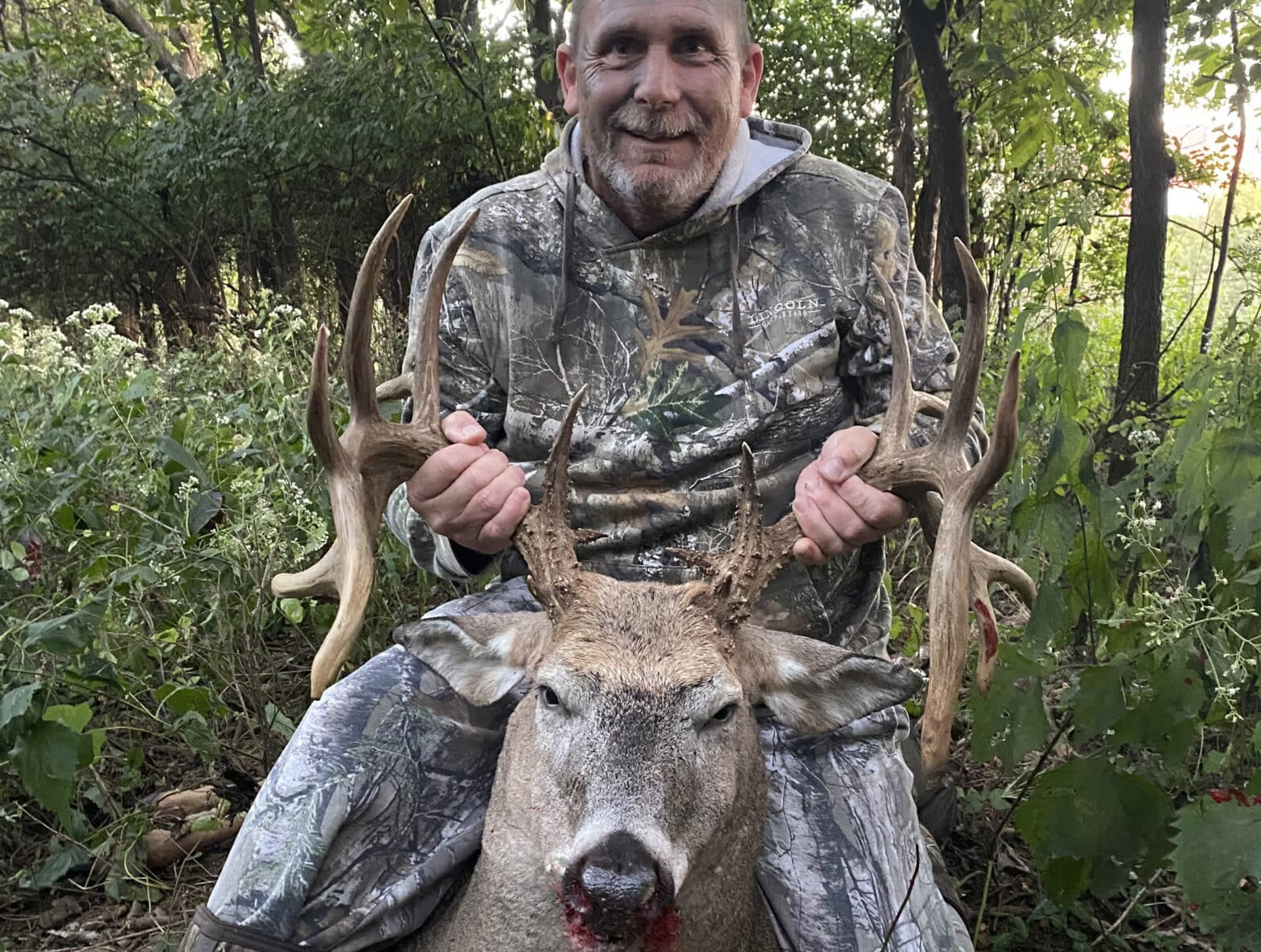 KY Monster Buck Scores 200 Plus [Big Buck ALERT] - HuntStand