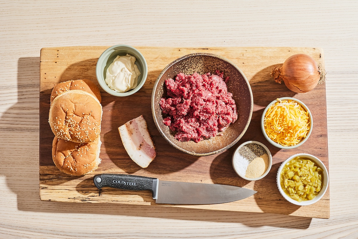 Recipe: Crunchy Cheese Hatch Chili Venison Burger