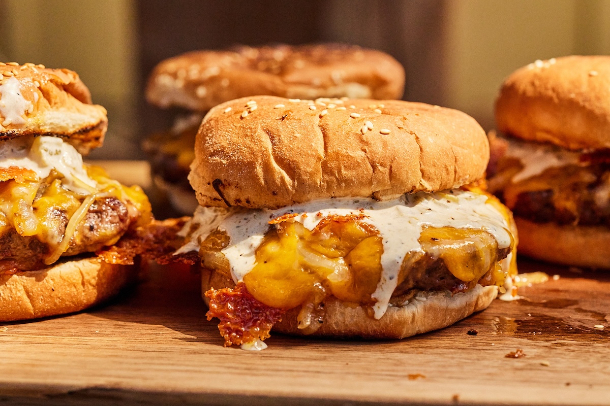 Recipe: Crunchy Cheese Hatch Chili Venison Burger